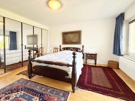 Zimmer mit Balkon Erdgeschoss