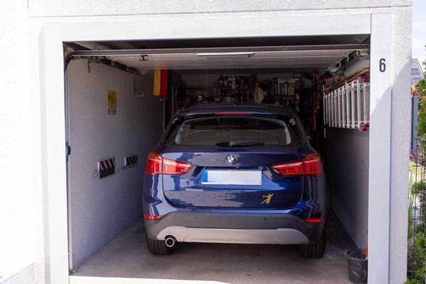 12 Garage