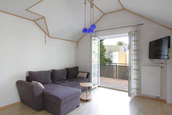 ...sowie im Wohnbereich Zugang zum...