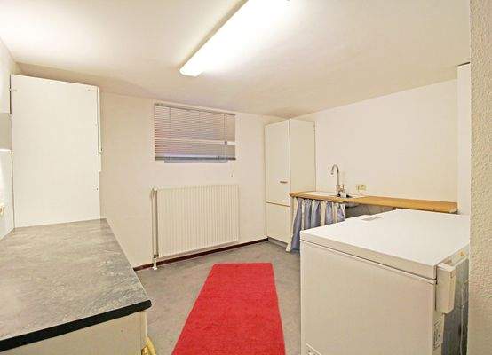 Vorbereitungsküche im Keller