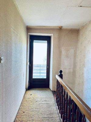 Flur - OG, mit Zugang zum Balkon