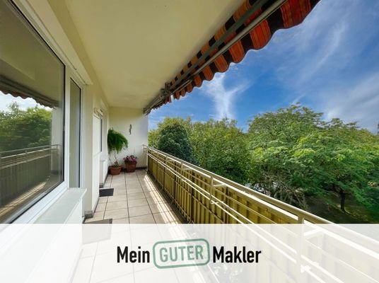 Helle 3-Zimmer-Wohnung mit Loggia und Blick ins Grüne