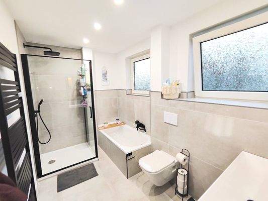 BADEZIMMER ANSICHT 1