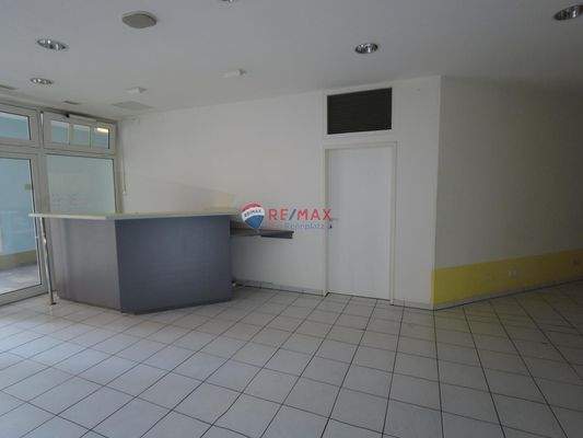 Innenraum direktem Blick zum Ausgang