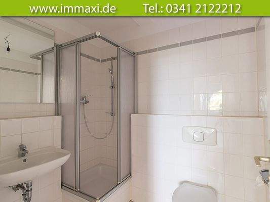 Bad-mit-Dusche-2-Raum-Wohnung-im-1-Obergeschoss-am-Krähenfeld-8 - Kopie
