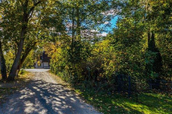 Zufahrtstraße Grundstück