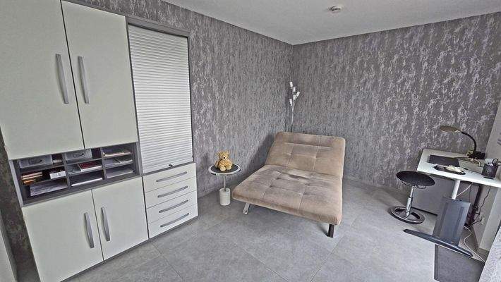 Kinder-/Arbeitszimmer 2