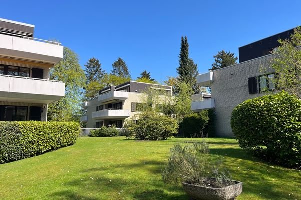 Eingebettet in das parkähnliche Grundstück