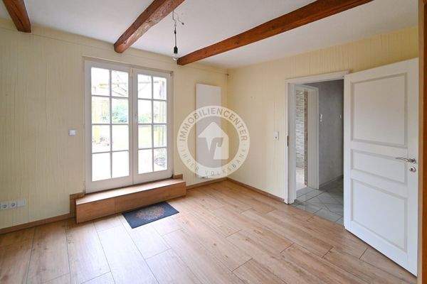 Der Blick vom Esszimmer zum Terrassenzugang