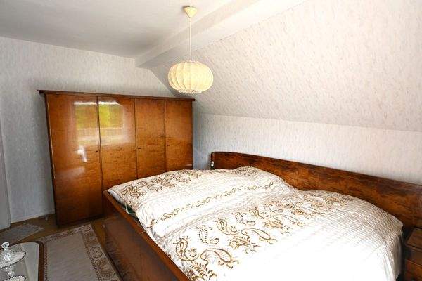 Elternschlafzimmer mit Ankleide 