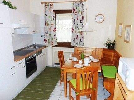 offene Küche mit Essplatz