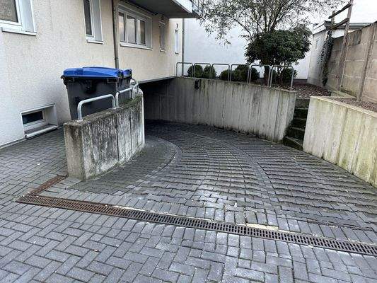 Einfahrt Tiefgarage