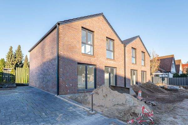 MUSTERBILD Außenansicht