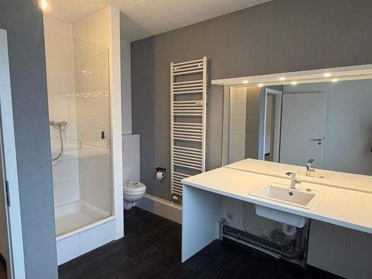 735280f4-dd6c-411e-a5f3-3d907bb18d8e