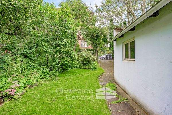 Insgesamt 288 m² Grundstück