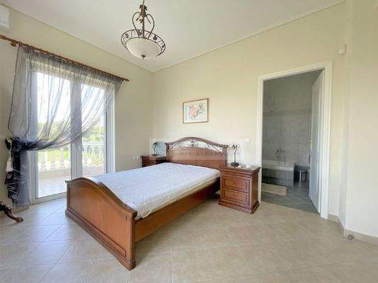 DJI_20220528_092115_930