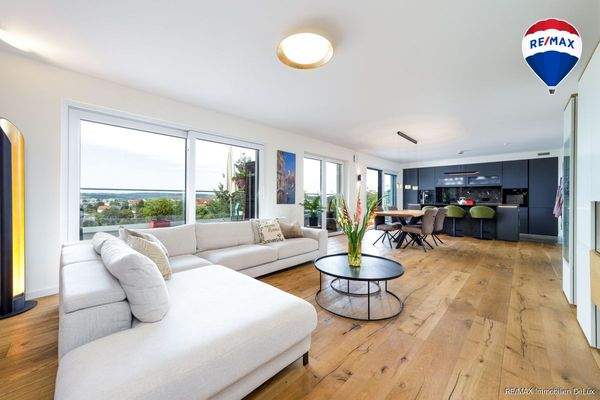 RE/MAX Immobilien DeLux