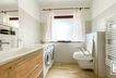 Badezimmer mit bodentiefer Dusche