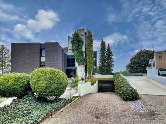 Eingang, TG-Einfahrt, Parkdeck Auffahrt - Südost