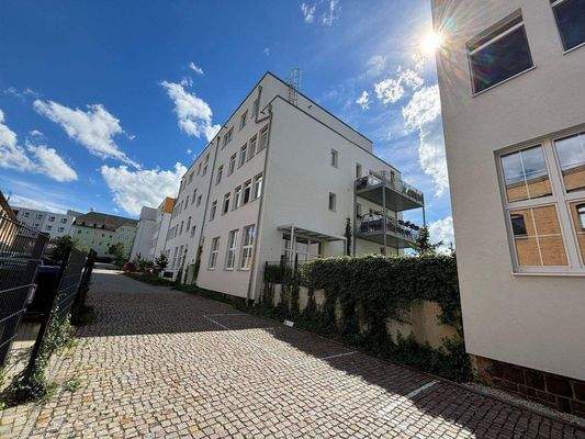 Stellplätze im Hof / teilw. E 