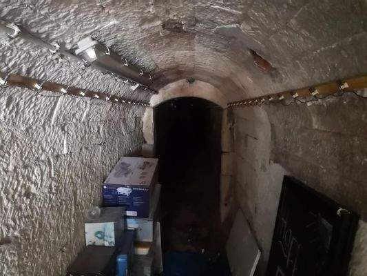 Zugang zum Felsenkeller