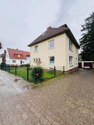 Blick auf das Dreifamilienhaus 