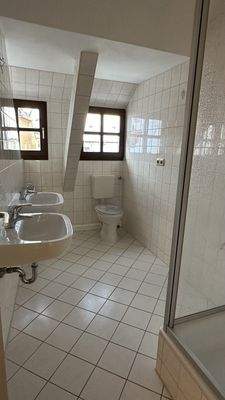 WE DG - Badezimmer eins