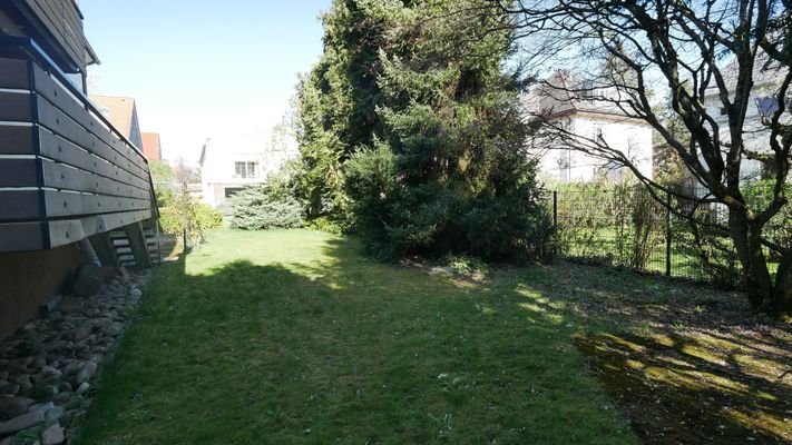  Garten hinter dem Abrisshaus