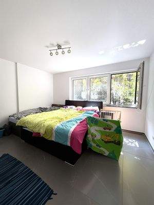 Schlafzimmer 2 - Verbessert - (KI generiert)