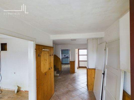 CAM03352G0-PR0039-STILL005