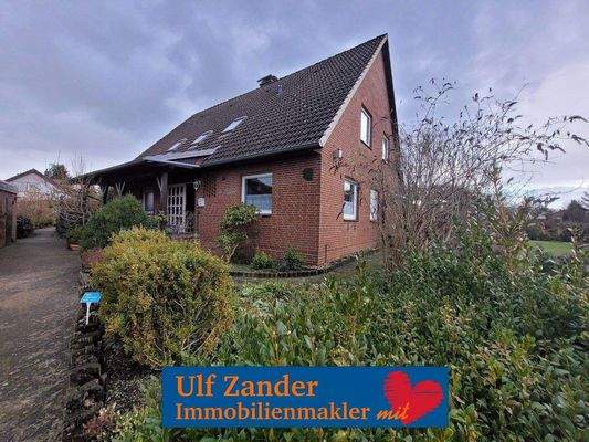 Haus mit Keller und Garage