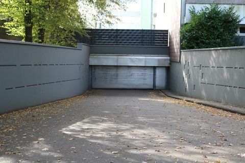 Mönchengladbach Garage, Mönchengladbach Stellplatz