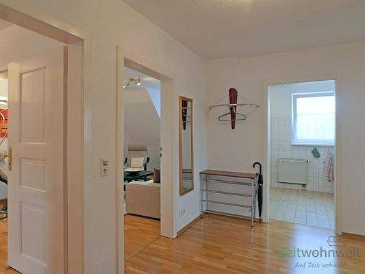 großer Wohnungsflur