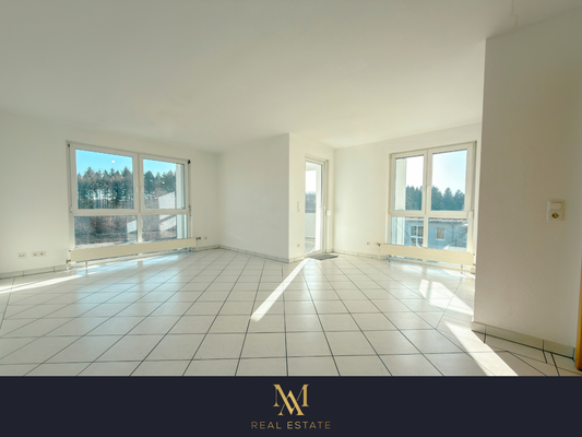 Das Herzstück der Wohnung – Lichtdurchfluteter Wohn-Essbereich