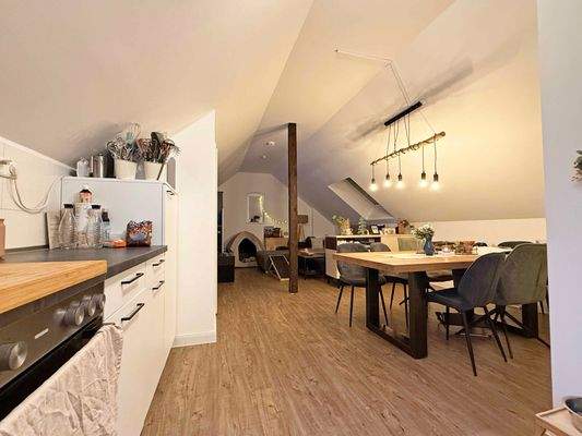 Küche mit Essbereich