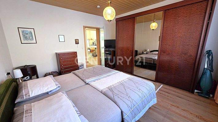 Gegenseite des Schlafzimmers im Erdgeschoss