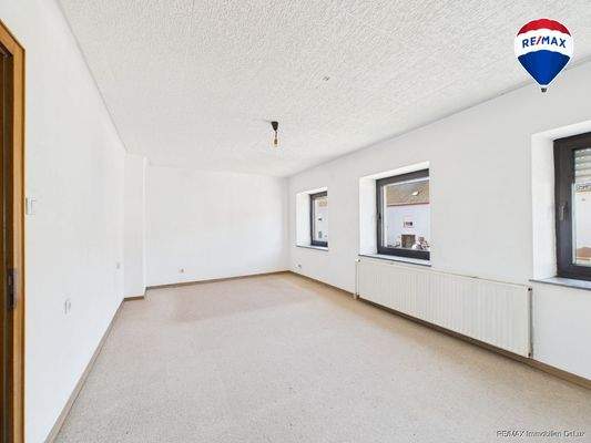 RE/MAX Immobilien DeLux Haus Losheim am See - Waldhölzbach