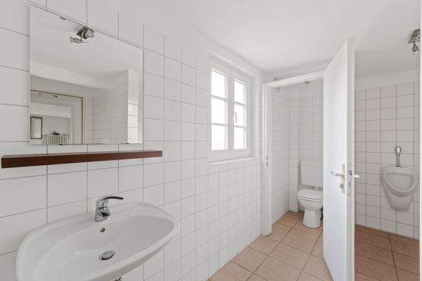 Gäste-WC, Gastro, EG