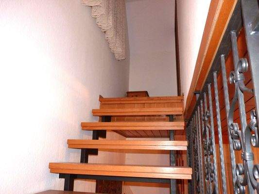 Treppe ins DG Kinderzimmer