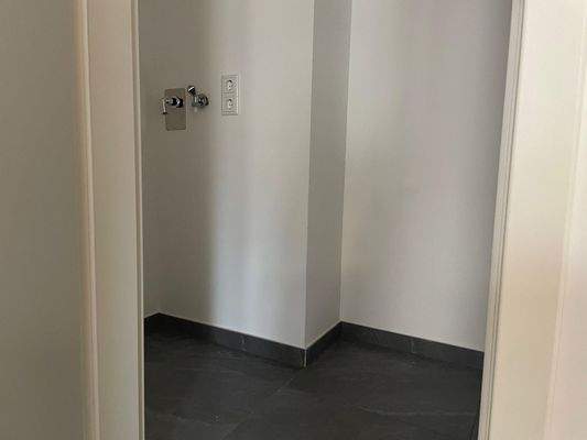 Abstellraum mit WM Amnschluß