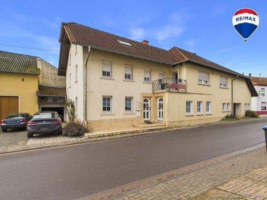 REMAX Immobilien DeLux Haus in Mettlach / Faha zu verkaufen