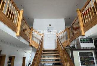 Platz auf 2 Geschossen