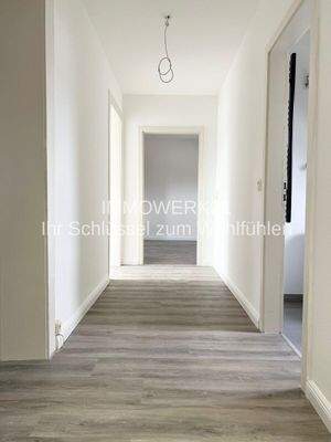 Flur W rechts