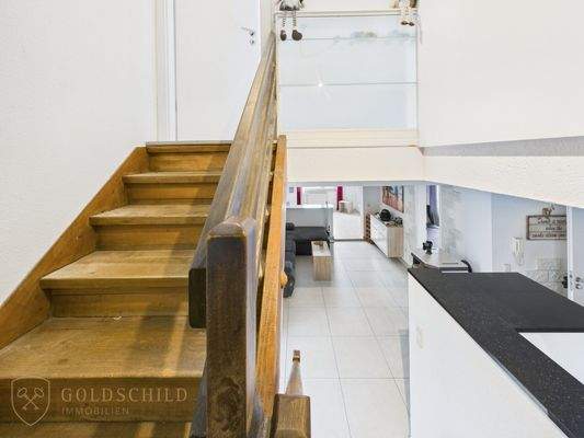 Maisonette Wohnung Treppe zu 2. Stock