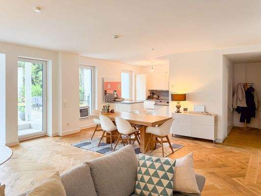 Essbereich mit Küche