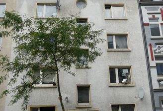 Straßenansicht von vorne