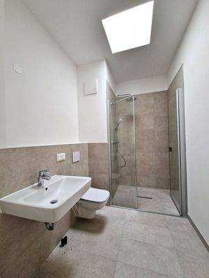 Badezimmer mit Lichtkuppel