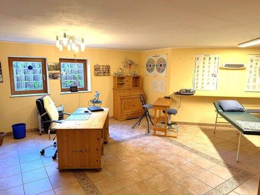 Büro-Hobby-Gäste UG