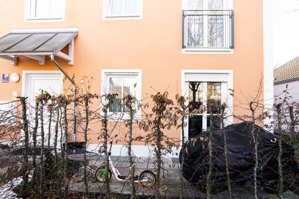 Terrasse vor Küche.jpg