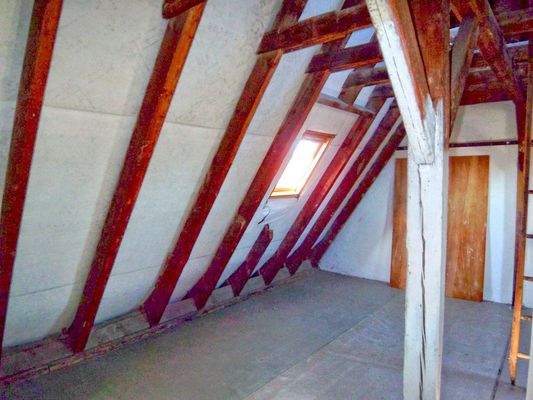 Dachgeschoss-Dachboden